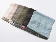 Load image into Gallery viewer, Feel hand towel