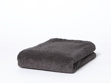Load image into Gallery viewer, Feel bath towel
