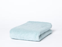Load image into Gallery viewer, Feel bath towel
